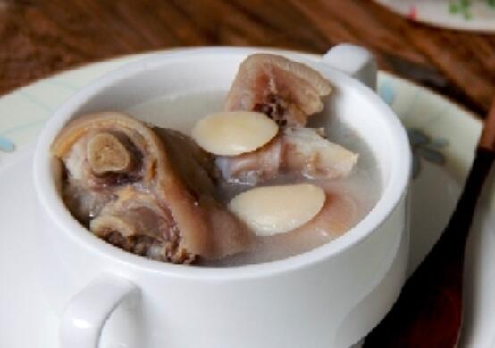 白芸豆咸猪手怎么做