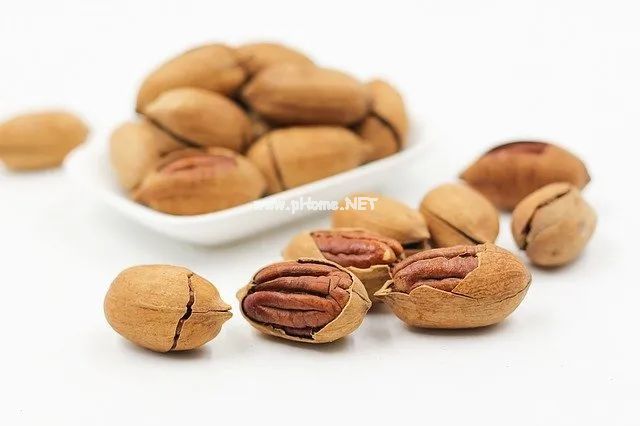 给娃吃核桃，到底能不能「补脑」？终于有定论了！