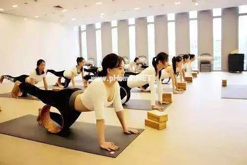 印度瑜伽，到底骗了多少中国女人？