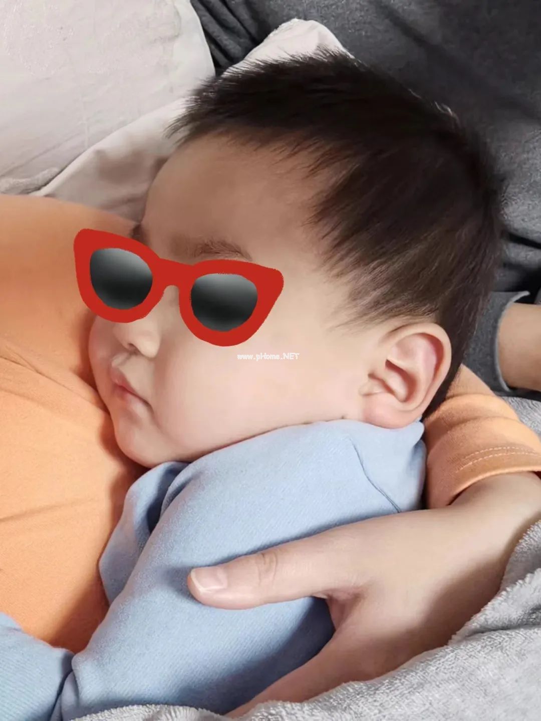 本以为是吃坏肚子，直到孩子突然倒地，双眼上翻，浑身抽搐……