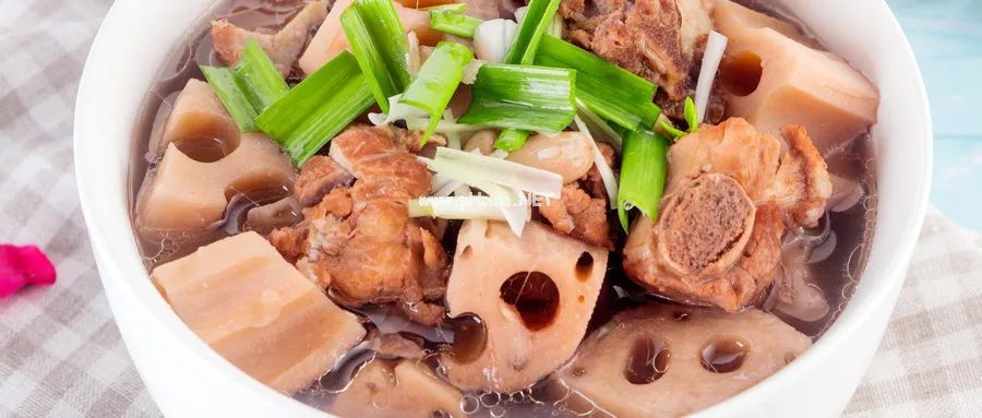又到采藕季，药食同源话秋藕，常吃莲藕原来好处这么多！