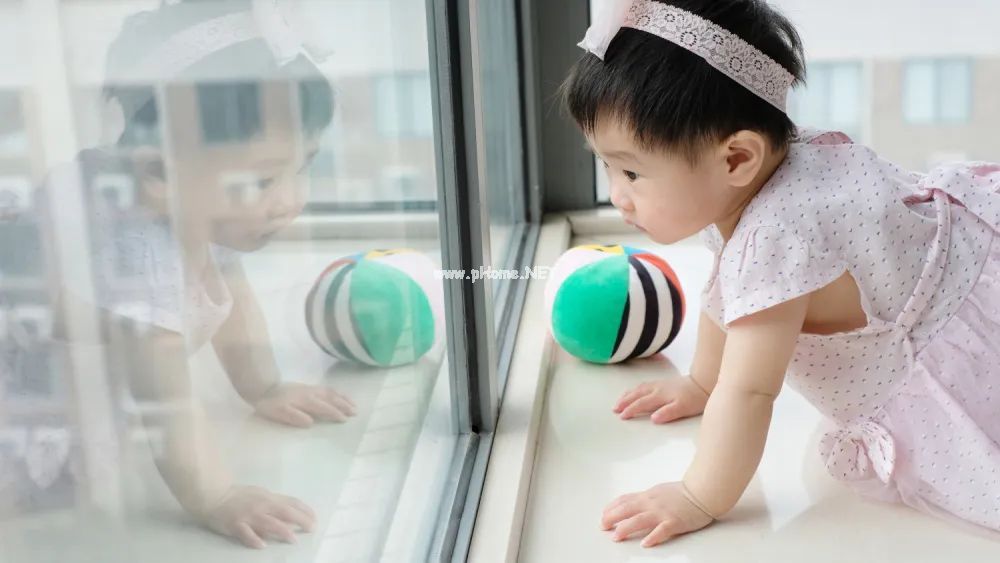 孩子户外时间不够，如何预防近视？关键要做对 2 件事
