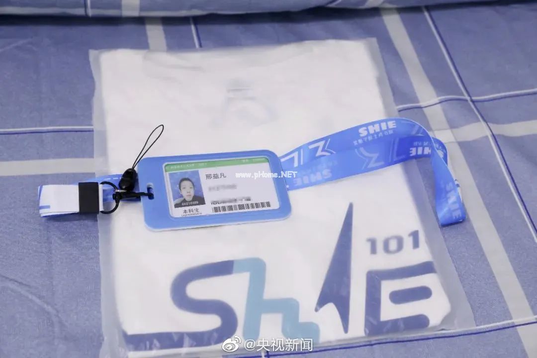 18公斤新生去北航报道，这个渐冻症男孩的故事看哭全网