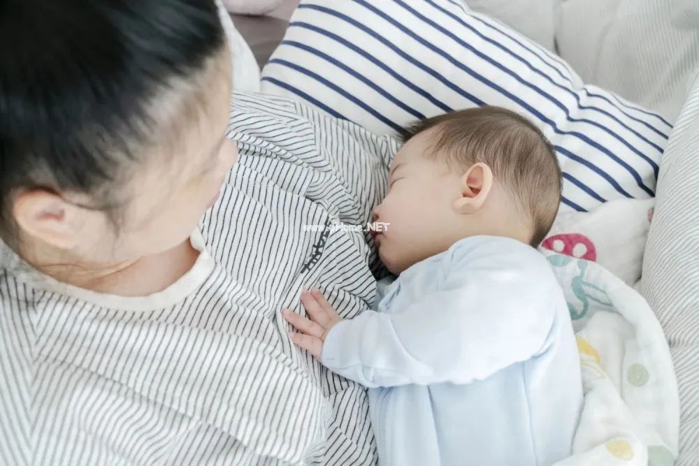新生儿和 1～3 月龄宝宝不能吃药，如何应对新冠？